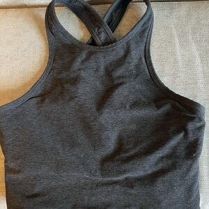 This is a Beyond Yoga crop top, size medium. It’s in very good used condition.